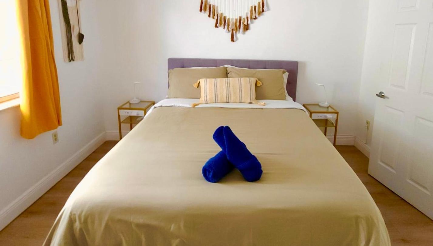 Intimate Casita Mia Minutes Away From Airport, Calle 8, Brickell, Coral Gables, The Beach And More! Майами Экстерьер фото